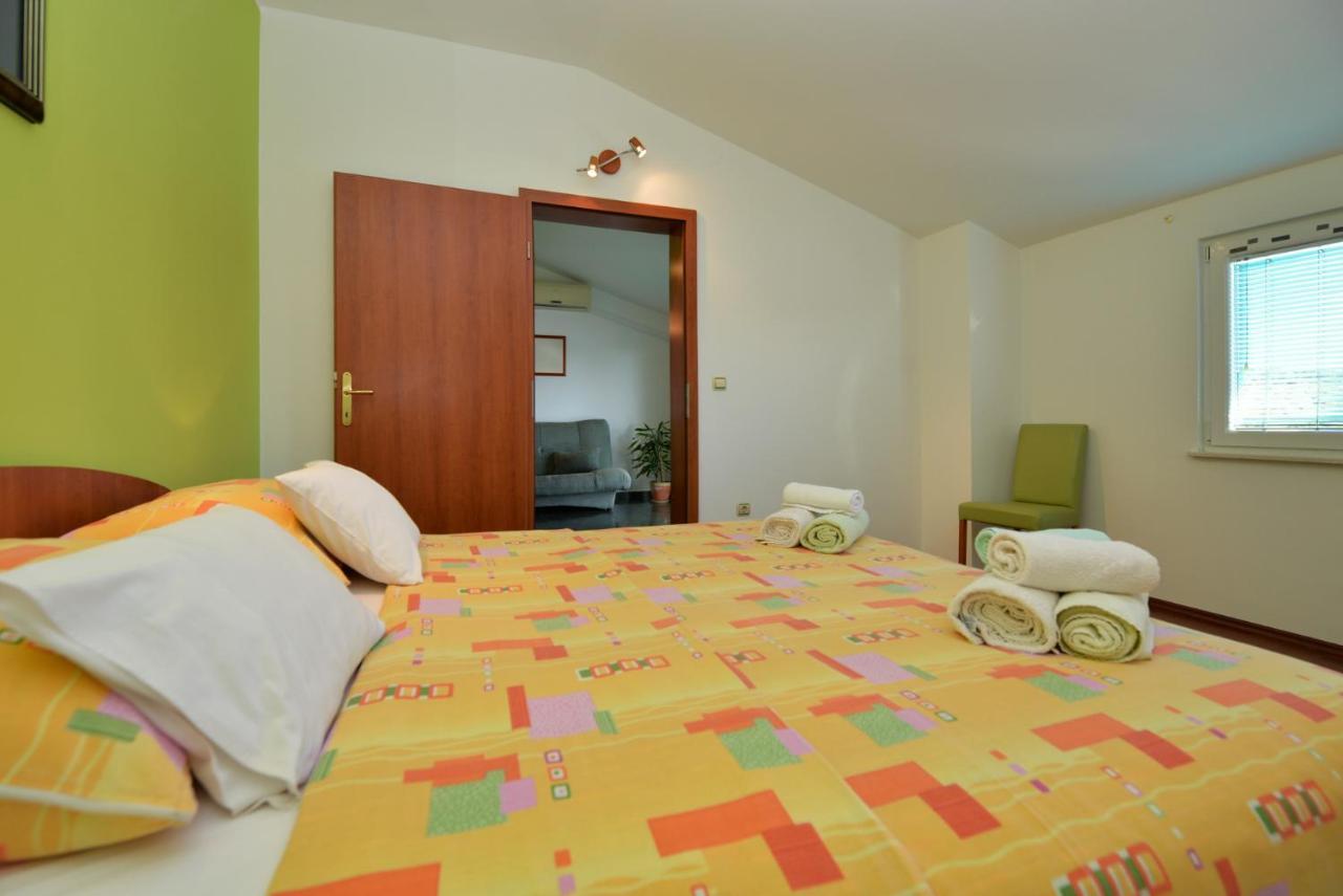 House Klarin Apartment Jezera Luaran gambar